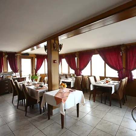 Проживання в сім'ї Voila